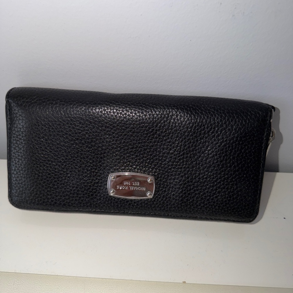 Michael Kors Black Textured Wallet